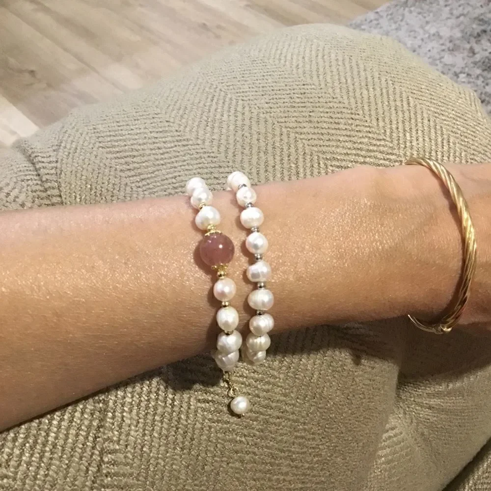 BAROQUE FRESHWATER 💯 % PEARLS AND STRAWBERRY QUARTZ WOMEN BRACELET